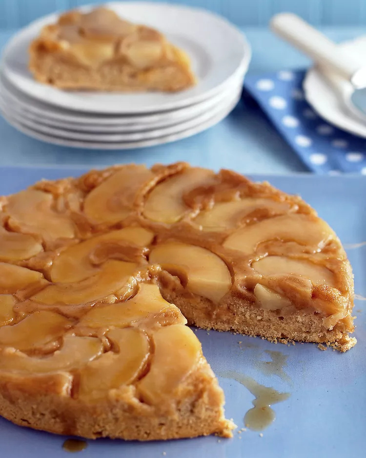 O segredo para fazer o bolo de maçã mais molhadinho de sempre